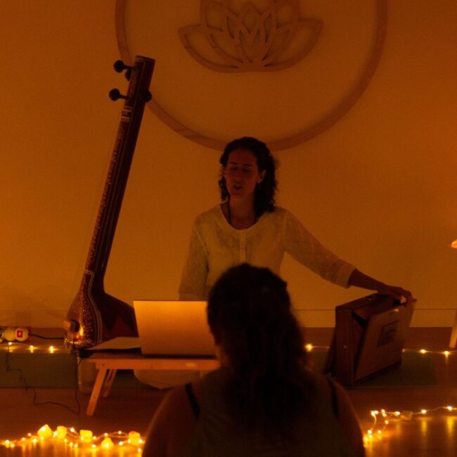 Círculo de Mantras Circle Hub 2025