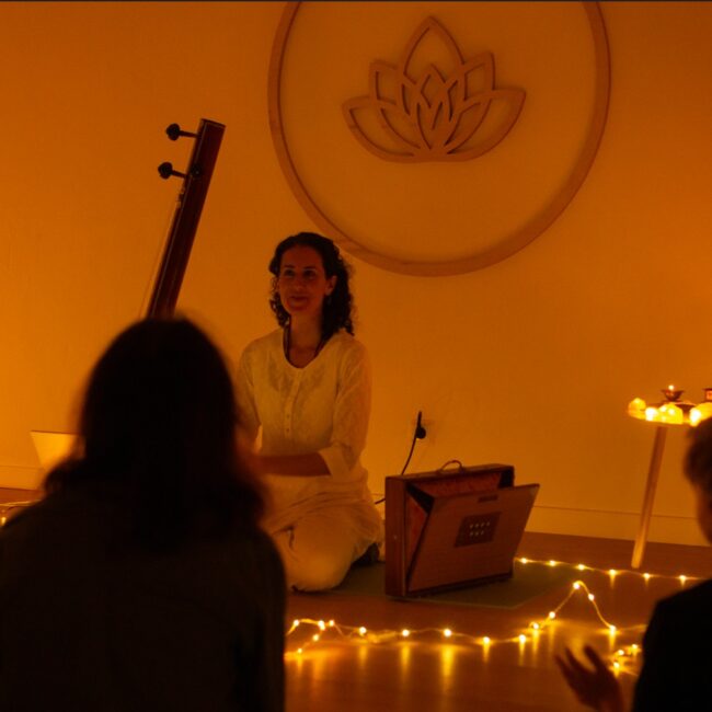 Círculo de Mantras Circle Hub 2025